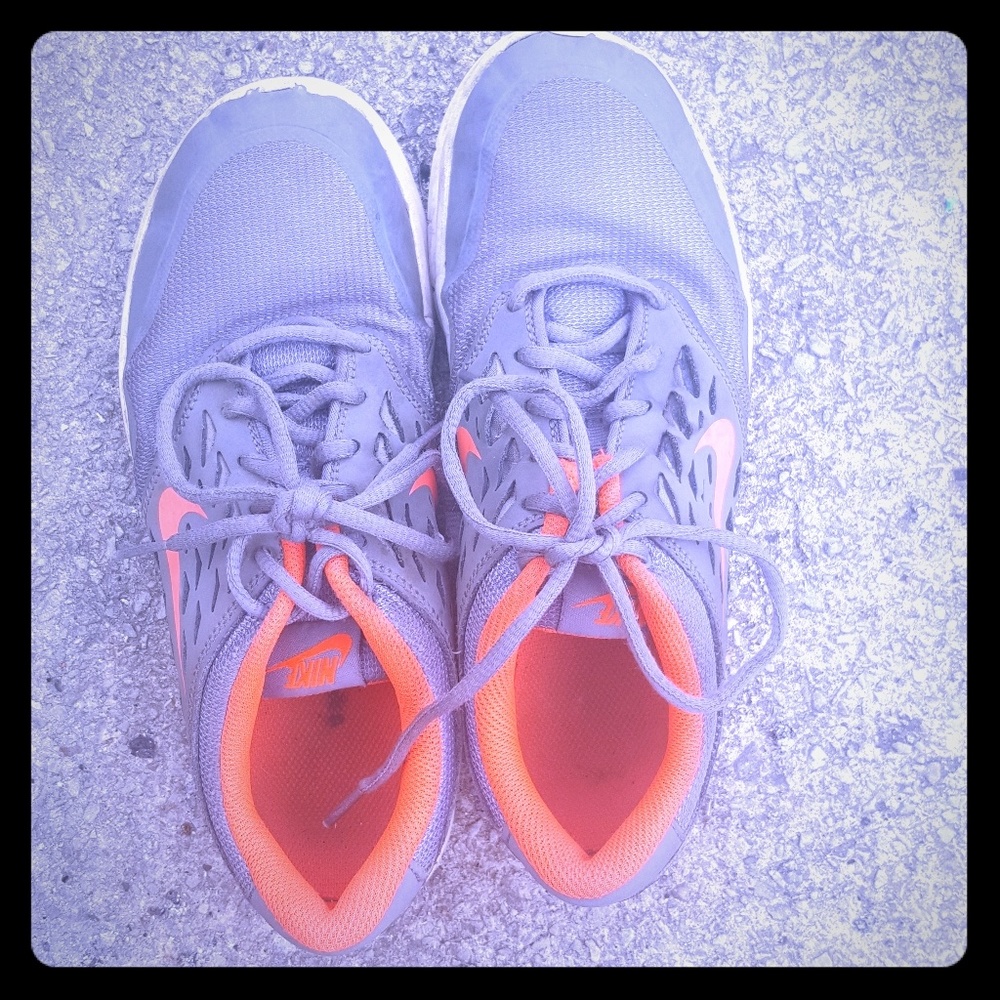 Used Women's Nikes Athletic shoes